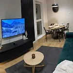 Lejlighed Z Widokiem Na Zamek 10 Min Od Katowic