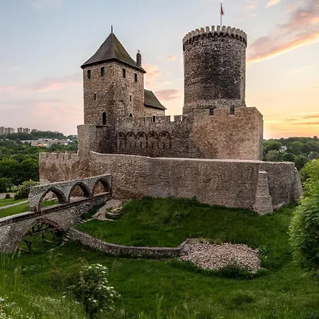 Z Widokiem Na Zamek 10 Min Od Katowic Бендзин