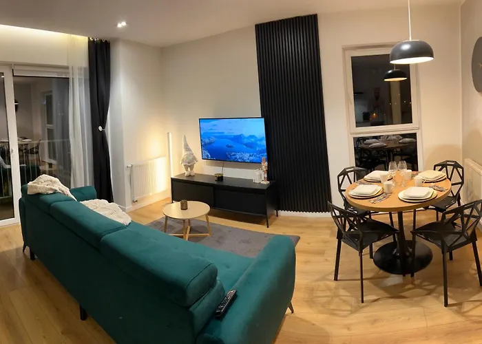 Z Widokiem Na Zamek 10 Min Od Katowic Apartamento